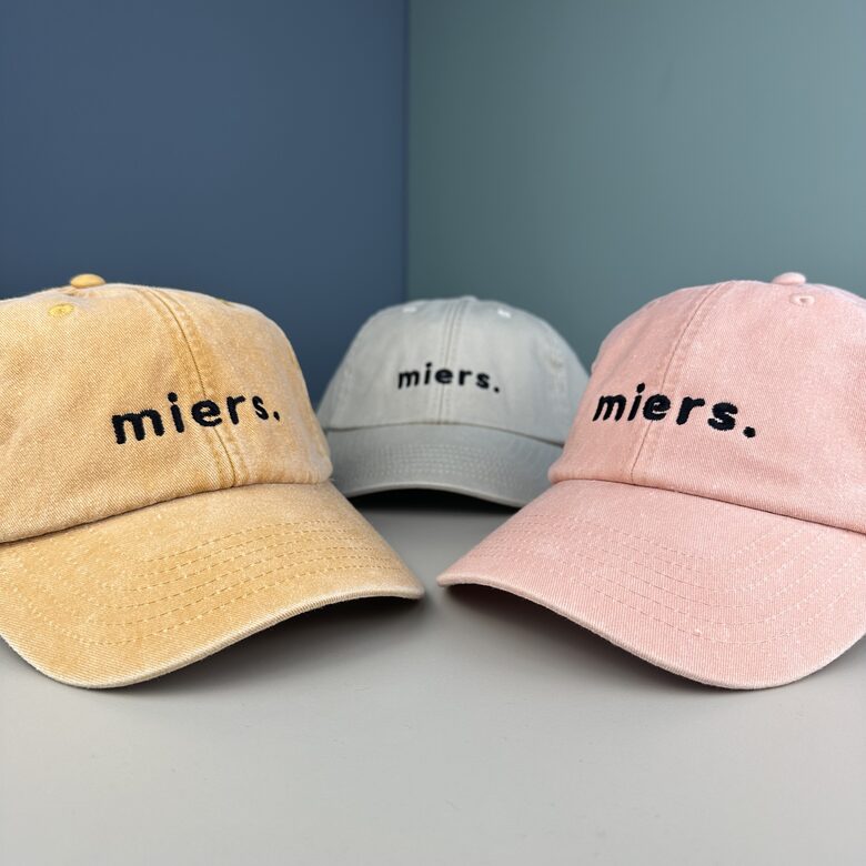 Cepure ar nagu miers. (zema profila piegriezums)