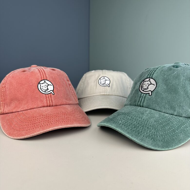 Cepure ar nagu Kaķis (zema profila piegriezums)