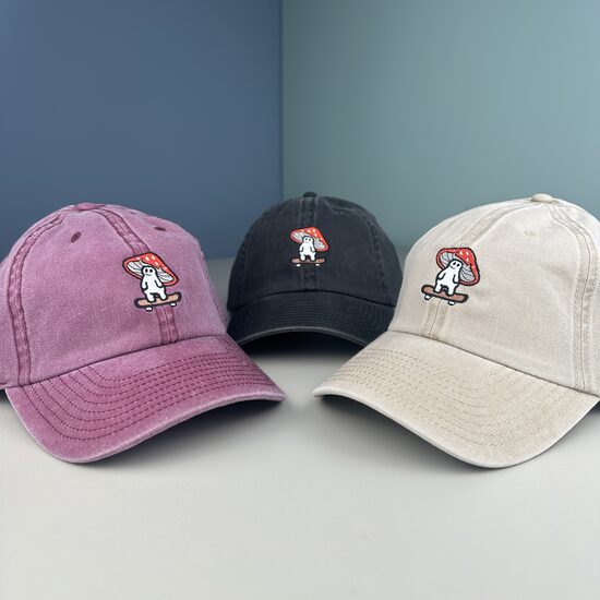 Cepure ar nagu Sēne uz skrituļdēļa (washed)