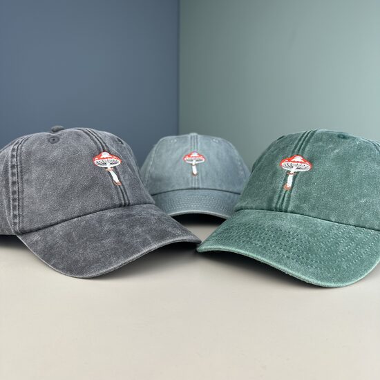 Cepure ar nagu Mušmire (zema profila piegriezums)